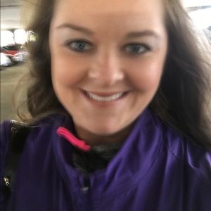 Meet your Posher, Hailey